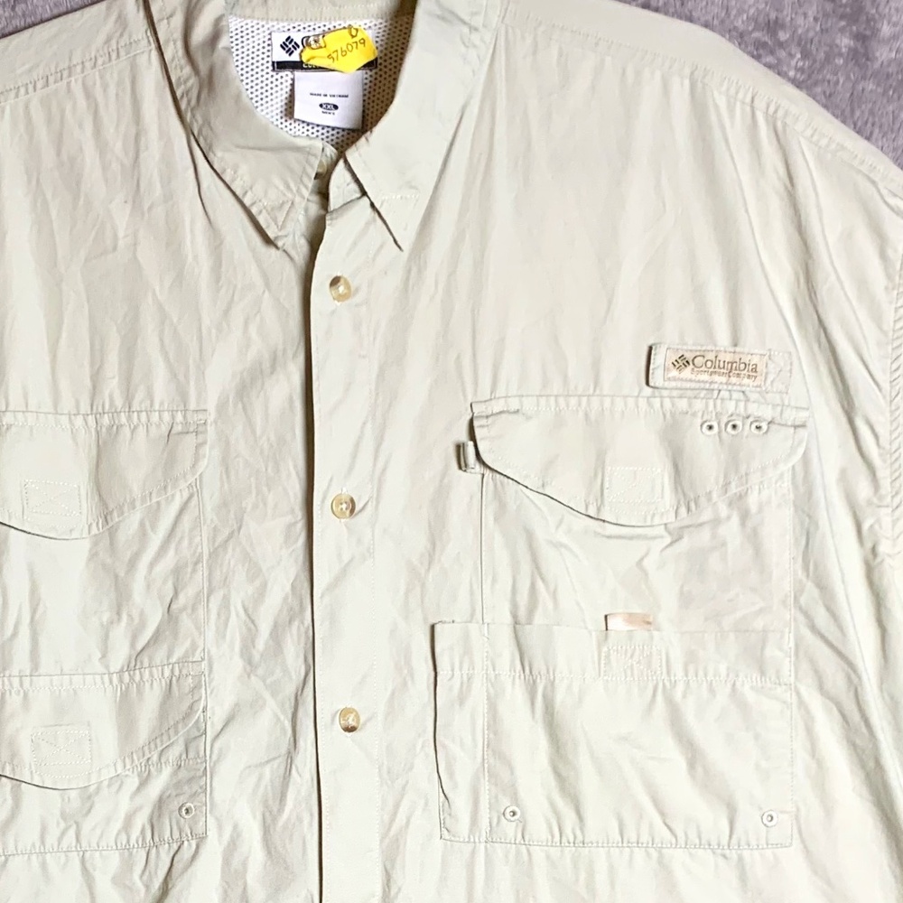 Columbia tan collared button up sportswear shirt XXL